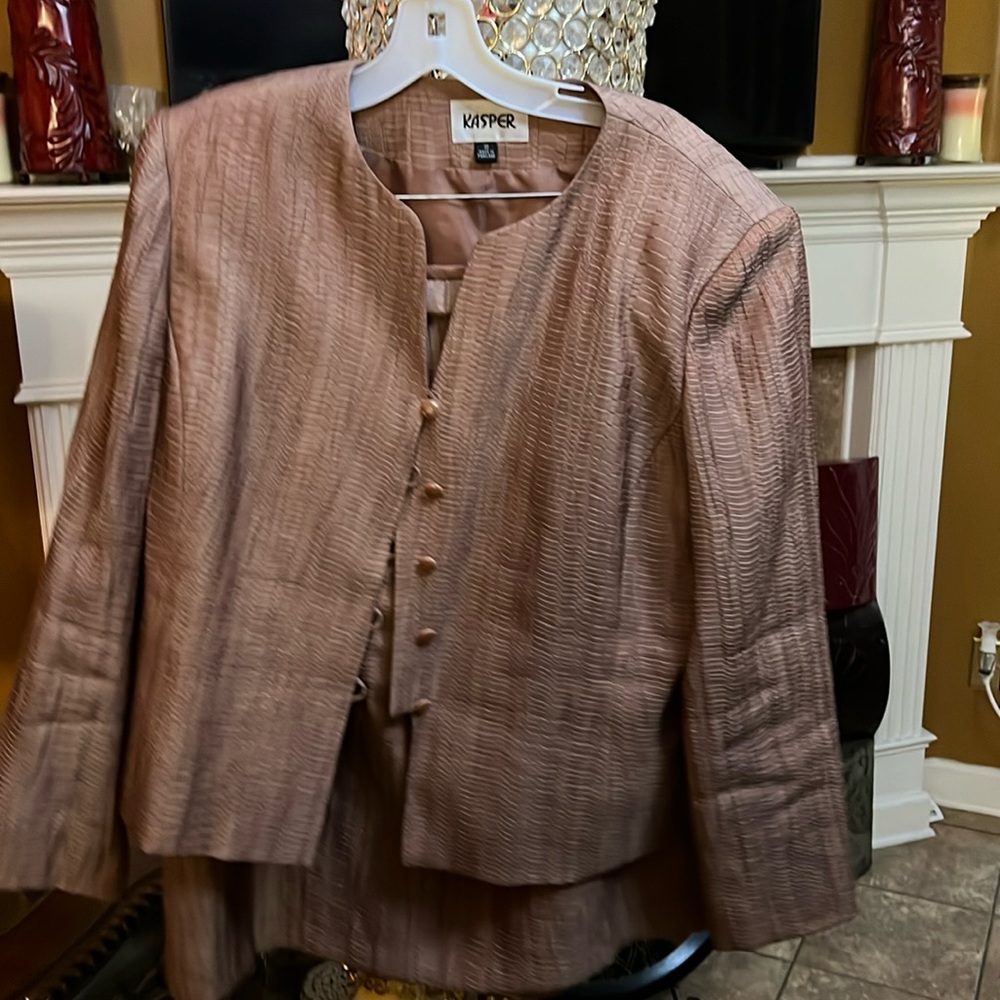 Women suit 16